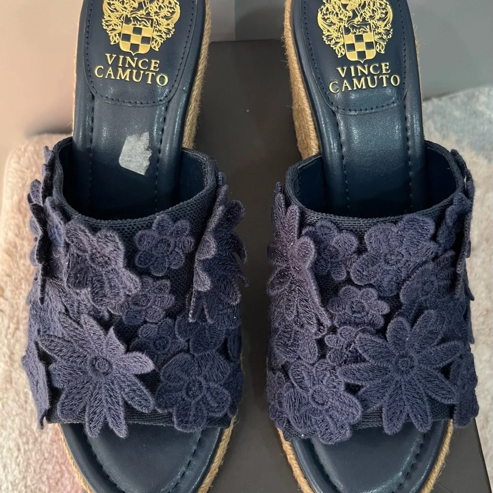 Vince Camuto‎ Navy Blue Floral Wedge Sandals Espadrille Slip-On New